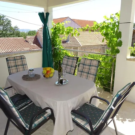 Nyaraló Kostela By Interhome