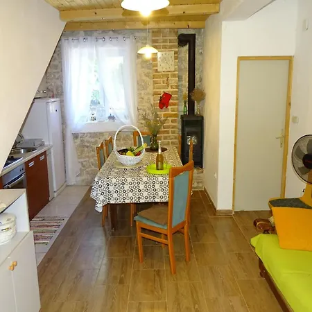 Kostela By Interhome بيت للعطل *